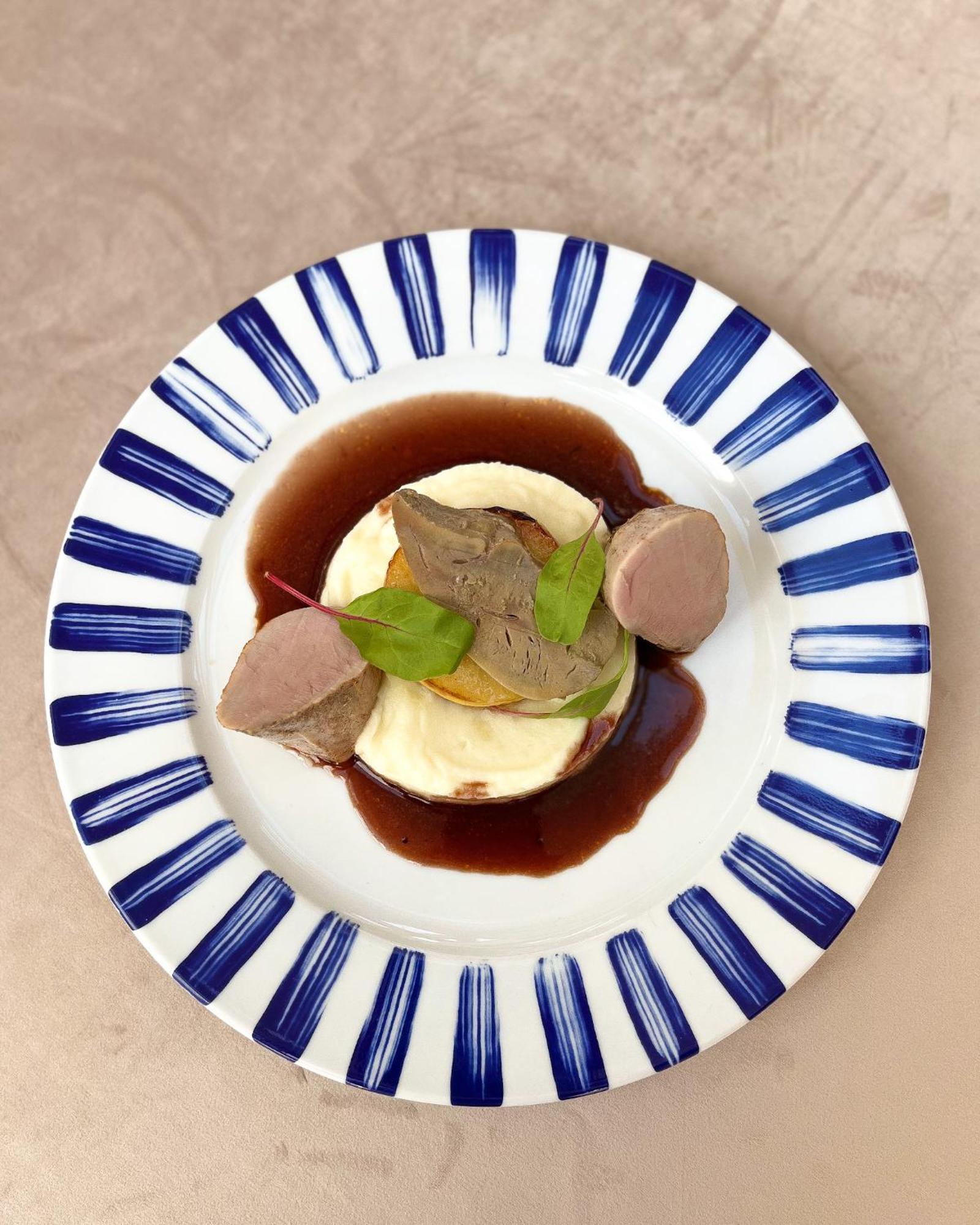 Klaudia'S Hotel & Restaurant At Golf Resort, Bac Samorin エクステリア 写真
