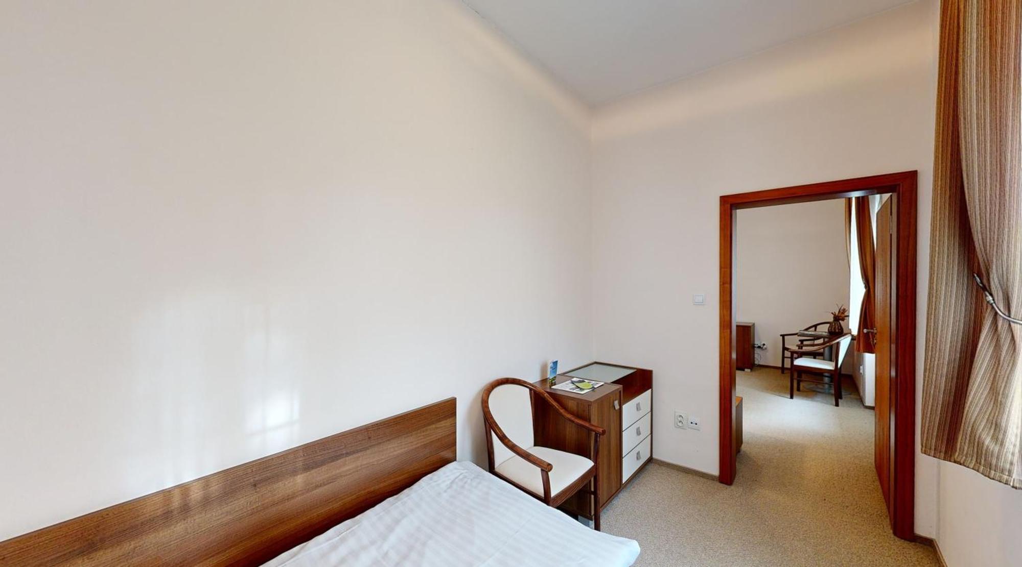 Klaudia'S Hotel & Restaurant At Golf Resort, Bac Samorin エクステリア 写真